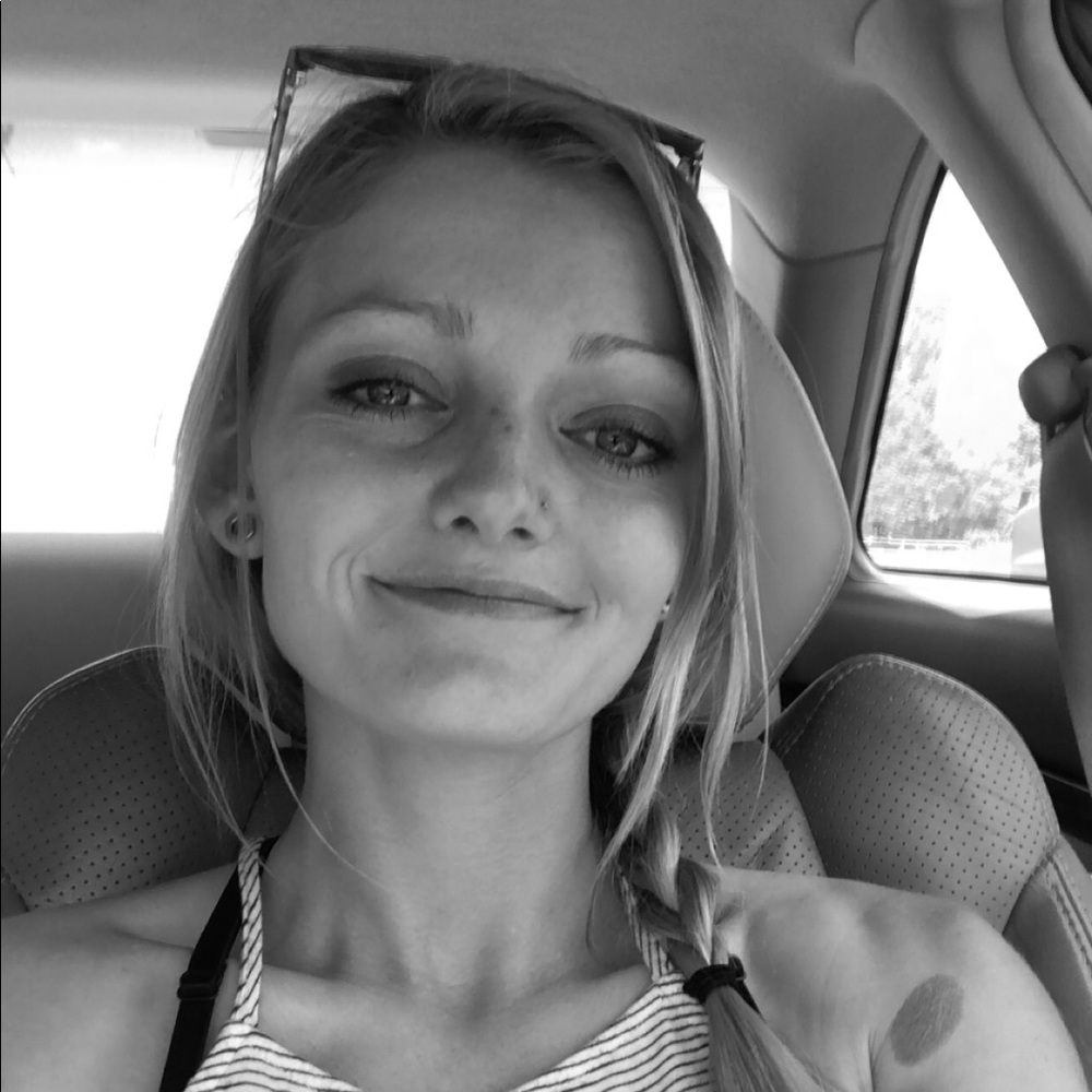 Meet your Posher, Liz